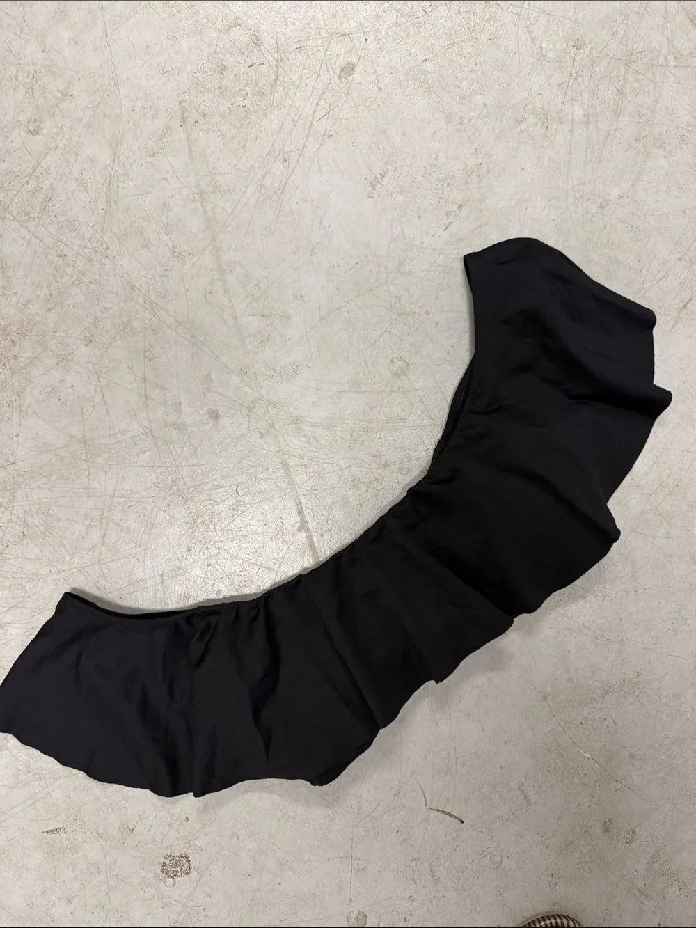 Black Ruffled Women’s  Bandeau BikiniTop - NWT - Large - Black EBERJEY Top